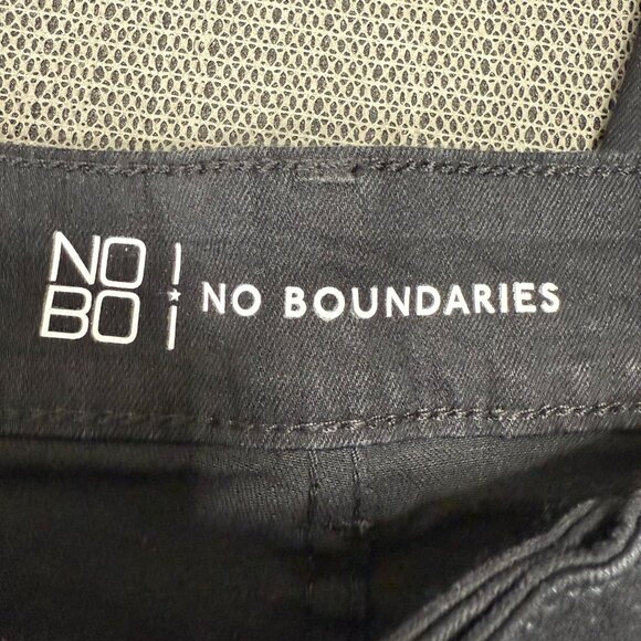 No Boundaries Womens Size 11 Black Cropped Skinny Jeans Mid-Rise Stretch - Picture 9 of 10